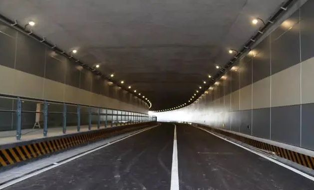 成都东方雨虹施工案例-城投下穿隧道